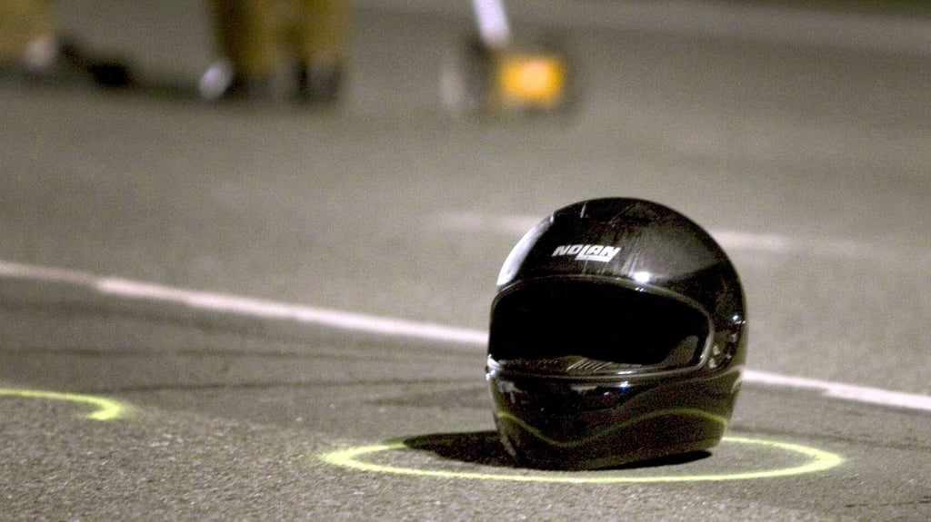 Ein 16-Jähriger verletzte sich bei einem Unfall auf der B185 bei Zehringen schwer.