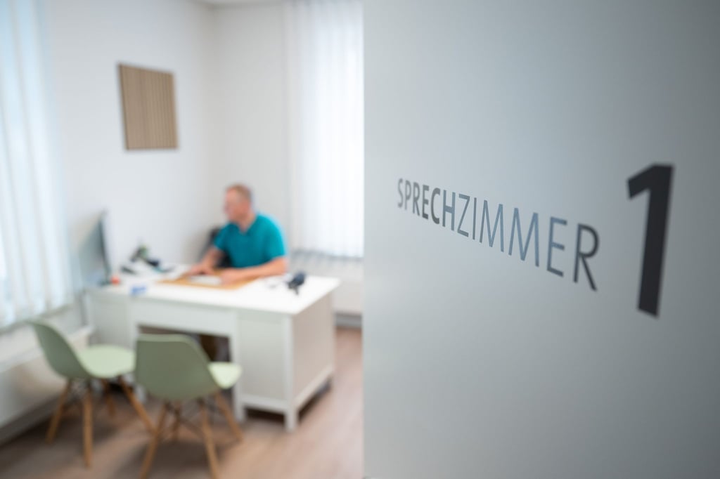 Schätzungen zufolge haben rund 40.000 Menschen in Sachsen keinen oder unzureichenden Krankenversicherungsschutz (Symbolbild).