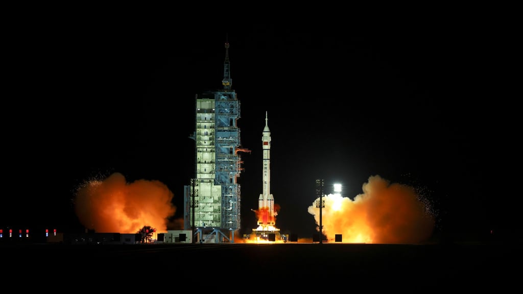 Mit der Mission „Shenzhou 21“ setzt China sein ehrgeiziges Raumfahrtprogramm fort.