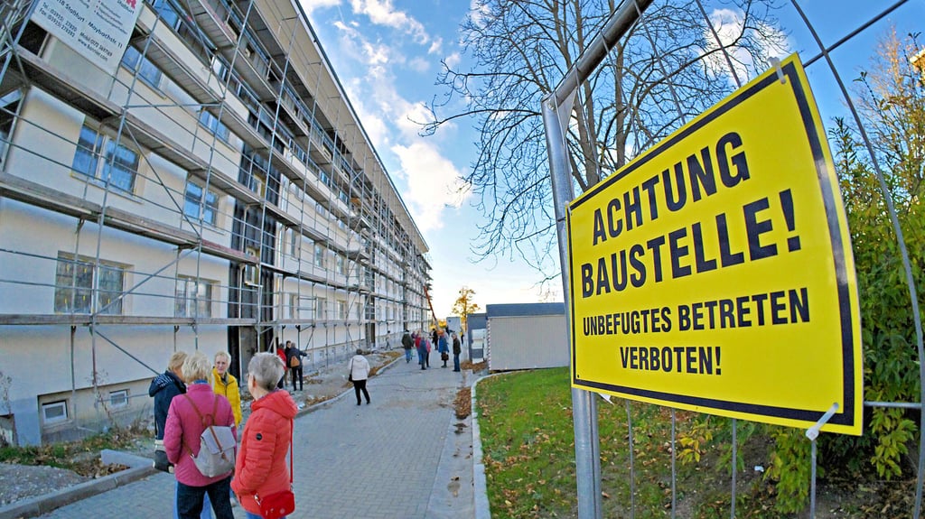 Den aktuellen Stand der Bauarbeiten an der Ascherslebener Keplerstraße konnten Besucher beim Baustellentag der AGW in Augenschein nehmen.