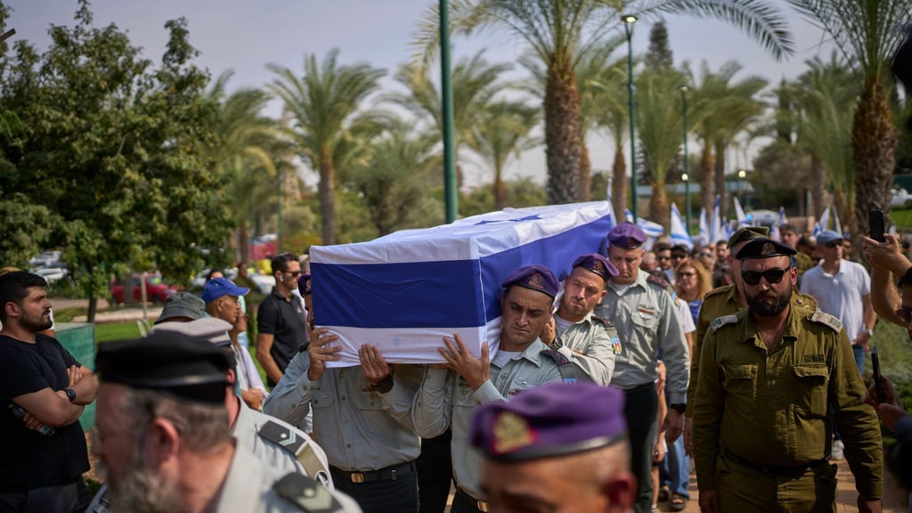 Die von der Hamas übergebenen sterblichen Überreste des Soldaten sind identifiziert.