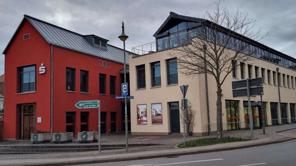 In der Filiale der Kreissparkasse Stendal in  Havelberg fällt der Geldautomat immer mal wieder aus.