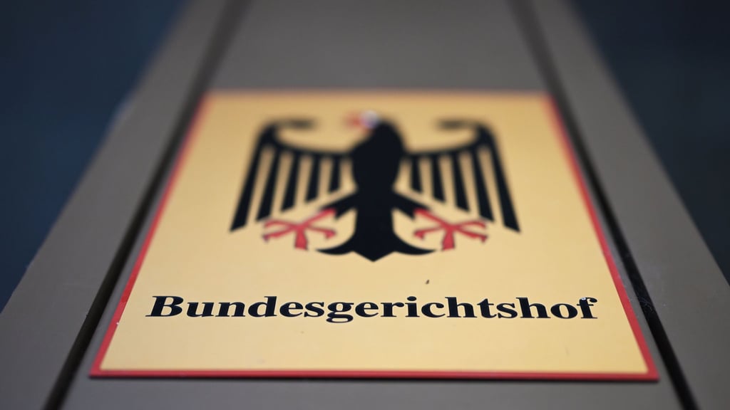 Der Bundesgerichtshof hat eine Klausel in einer Reiseversicherung unter die Lupe genommen. (Archivbild)