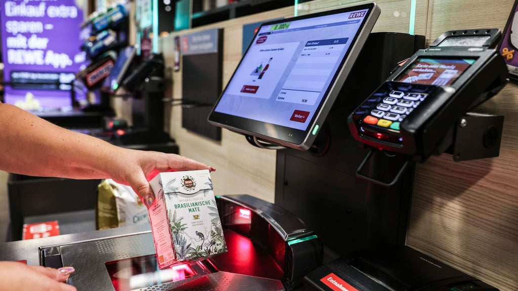 SB-Kassen sind im deutschen Einzelhandel inzwischen weit verbreitet.