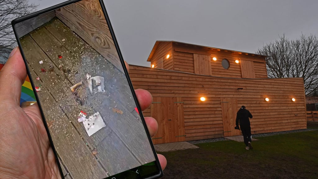 In dem Video eines Mitarbeiters scheint in der Arche Noah der Schloß Hoym Stiftung vorsätzlich ein Feuer gelegt worden zu sein.