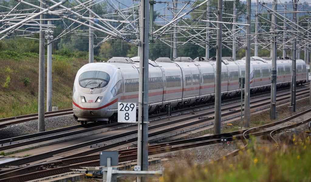 Züge zwischen europäischen Metropolen sollen künftig deutlich schneller fahren können. (Archivbild)