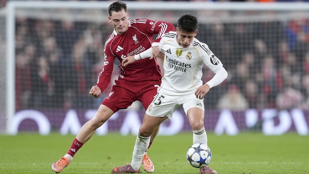 Florian Wirtz (l) überzeugte mit einer starken Leistung.