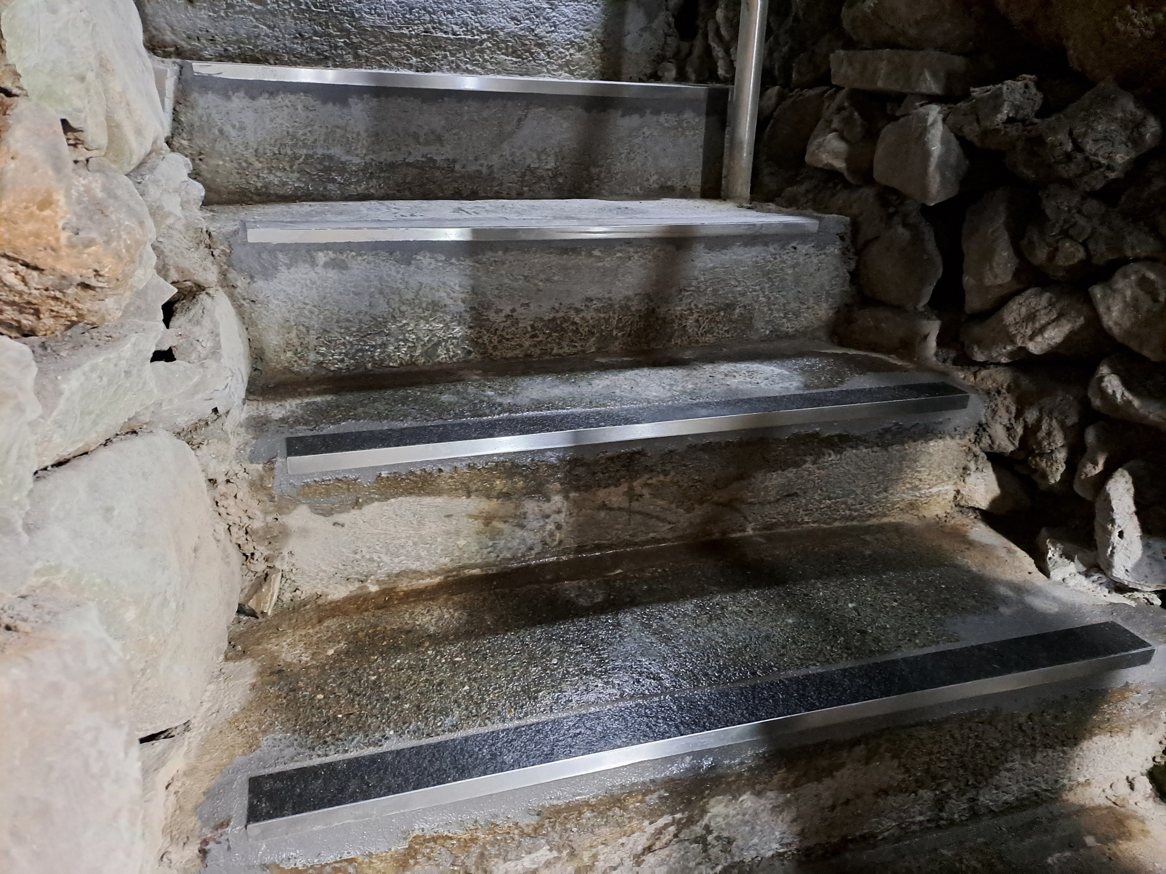 Baumannshöhle ab 15. November geöffnet: Während Schließzeit: Harzer Firma sorgt für sicherere Stufen in Rübeländer Höhle