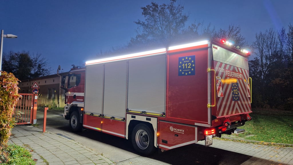 In Halle ist am Donnerstagabend ein Rüstwagen angekommen für die Feuerwehr angekommen.