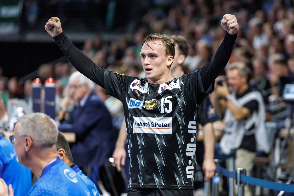 Füchse-Spielmacher Tobias Gröndahl steuerte sechs Tore zum Pokalerfolg bei. (Archivbild)