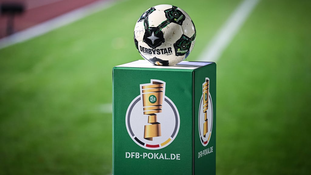 Drei Spiele im DFB-Pokal-Achtelfinale werden live von ARD und ZDF übertragen. RB Leipzig gegen 1. FC Magdeburg gehört nicht dazu.