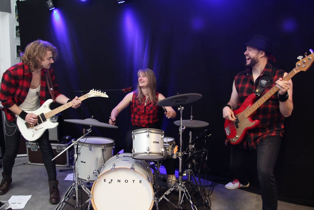  Four Rock spielt zum Benefizkonzert im Mansfelder Hof.