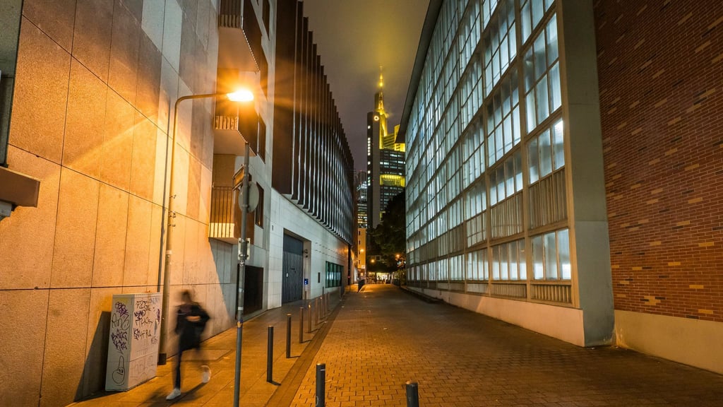 Die Commerzbank-Zentrale in Frankfurt. (Archivbild)