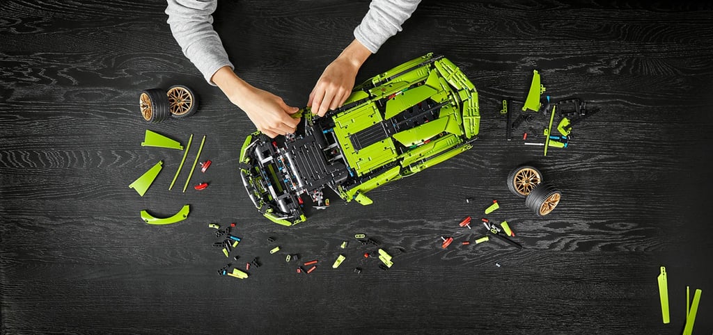 Wertvolles Werkeln: Klemmbausteinhersteller wie Lego bieten auch komplexere und sehr teure Modelle wie das Hypercar Sián von Lamborghini für die erwachsene Zielgruppe an.