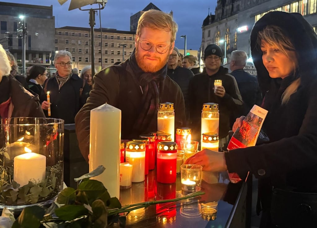 Gedenken in Halle: Auf dem Markt wurde am 9. Oktober an den sechsten Jahrestag des Anschlags in der Stadt erinnert.