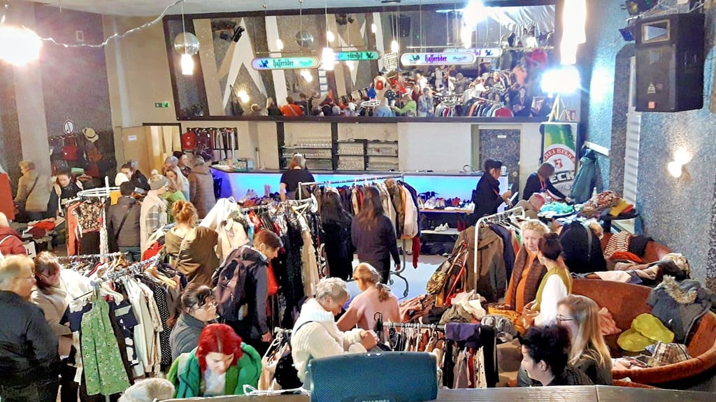 In Arnstedt findet am 7. November eine Frauenkleiderbörse statt. Von 16.30 bis 20.30 Uhr verwandelt sich der große Saal in der ehemaligen Gaststätte in ein kleines Shopping-Paradies für Schnäppchenjäger.