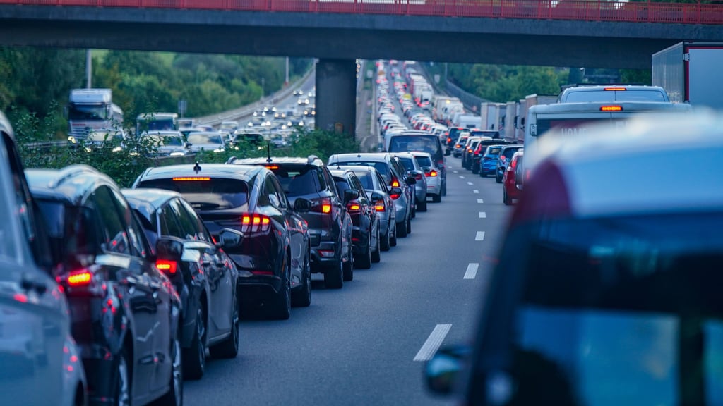 Staus und Sperrung machen Autofahrern vor allem am Wochenende zu schaffen. In der Börde müssen Pendler auf der A14 jetzt mit drei Baustellen zurechtkommen.