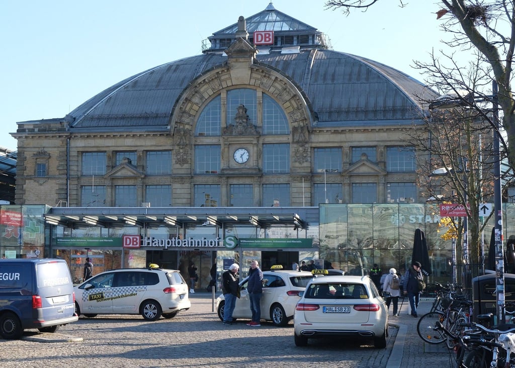 Das Hauptgebäude des Hauptbahnhofes.