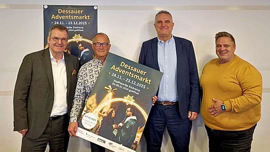 Vertreter von Sparkasse, Dirk Merkel, Stadtwerke und Olaf Bülow vom Kulturamt (v.l.).