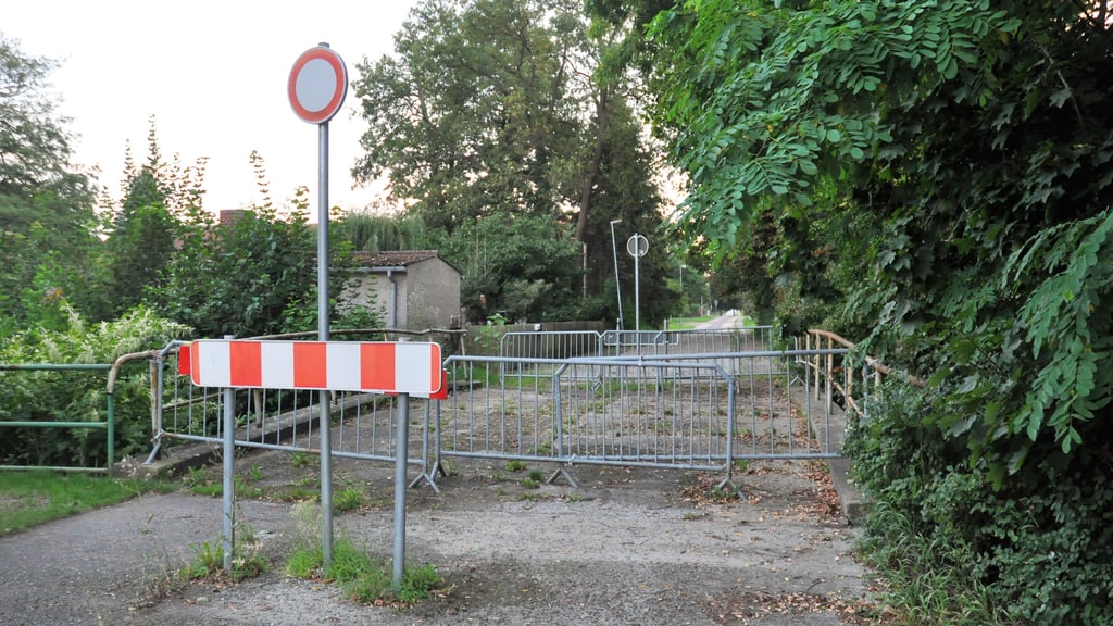 2004 war die Brücke in der Parchener Parkstraße für den Autoverkehr gesperrt worden. Seit 2014 ist sie auch fürRadfahrer und Fußgänger tabu.  