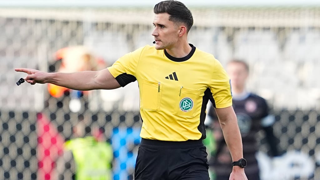 Schiedsrichter Felix Prigan begleitete gleich zwei heftige Niederlagen vom 1. FC Magdeburg.&nbsp;