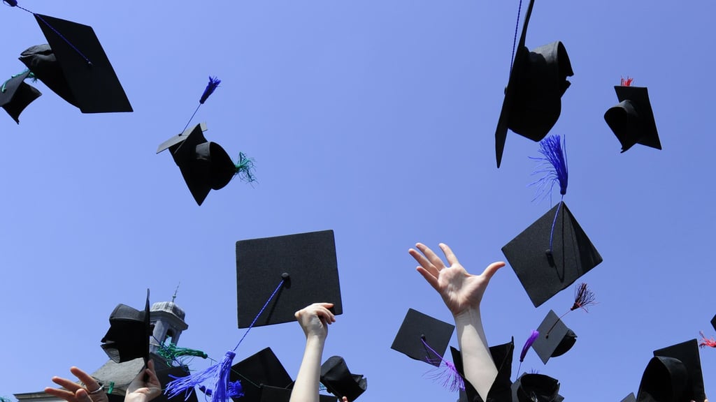 In Sachsen-Anhalt gibt es viele Menschen mit Hochschulabschluss. (Symbolbild)
