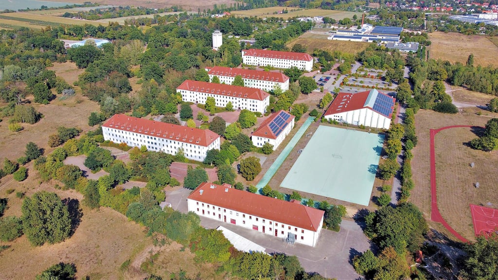 Das Berufsschulzentrum in der Schillerstraße in Stendal befindet sich auf dem Gelände der ehemaligen Puschkin-Kaserne. 