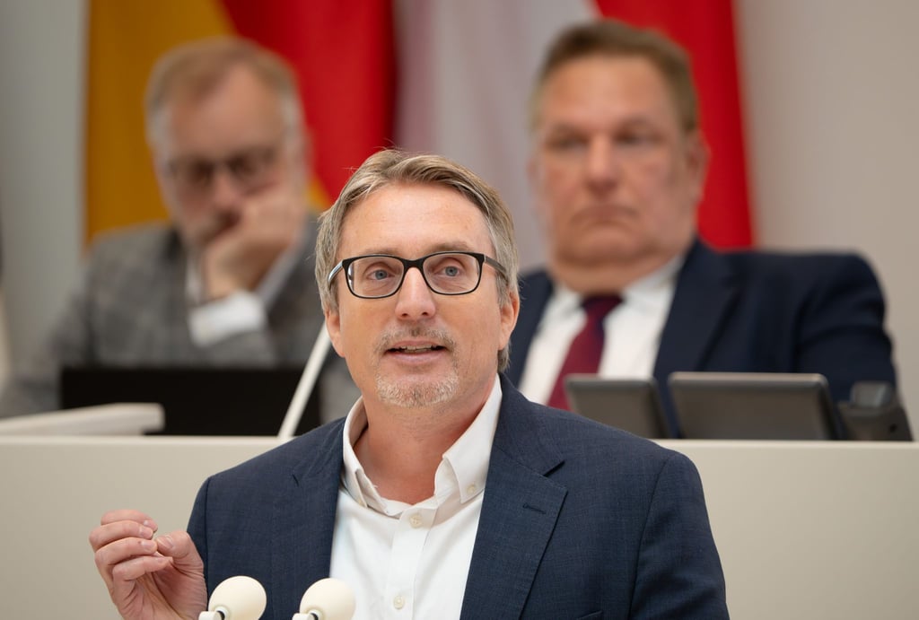 Der Brandenburger SPD-Landtagsfraktionsvorsitzende Björn Lüttmann hofft noch auf ein Einlenken des Koalitionspartners BSW. (Archivbild)