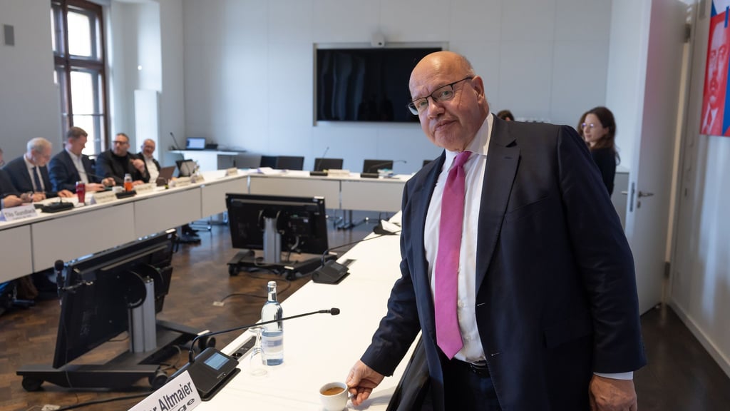 Peter Altmaier, früherer Chef des Bundeskanzleramts, war als Zeuge vor dem Untersuchungsausschuss zur Stiftung Klima- und Umweltschutz MV in Schwerin geladen.