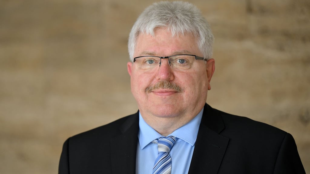 Der Bürgerbeauftragte hält die Brandmauer-Politik für gescheitert. (Archivbild)