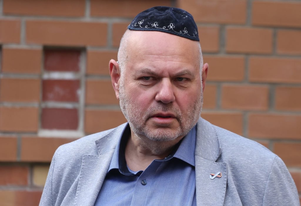 Mit wachem Blick: Max Privorozki ist mit dem Landesverdienstorden geehrt worden.