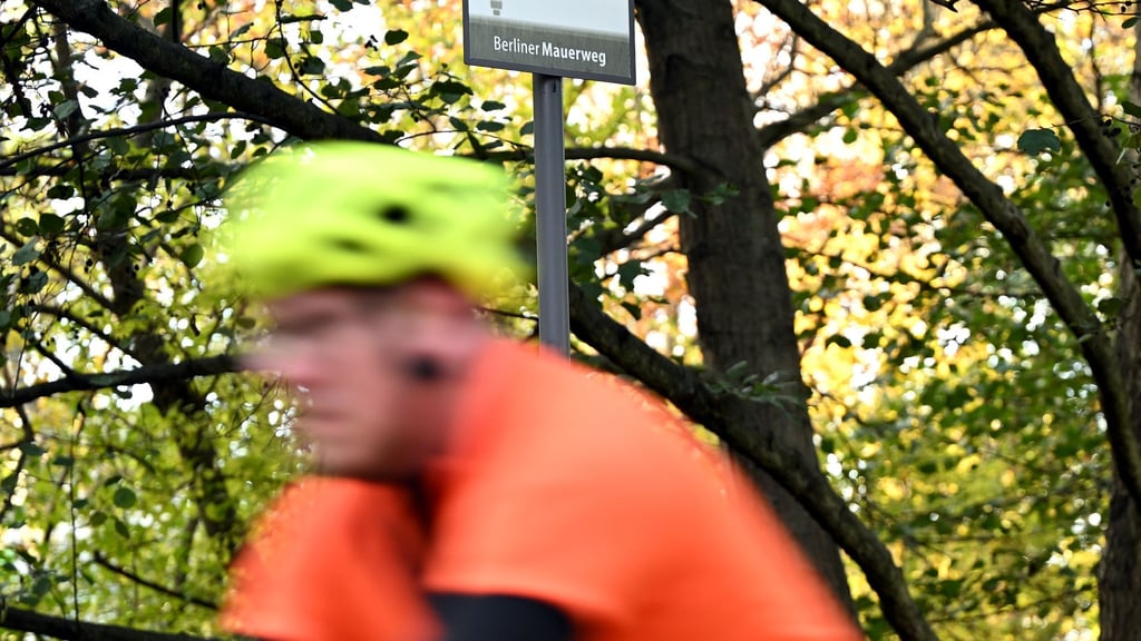 Der Mauerweg ist nicht zuletzt bei Radfahrern beliebt.