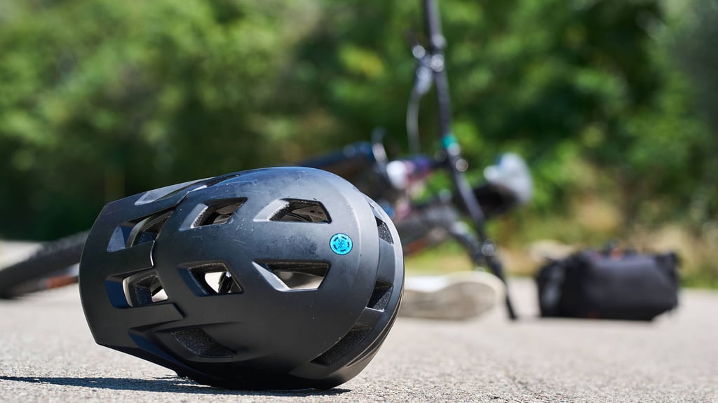 Ein 77-Jähriger stürzte am Donnerstag auf einem Radweg bei Wittenberg mit seinem Pedelec.