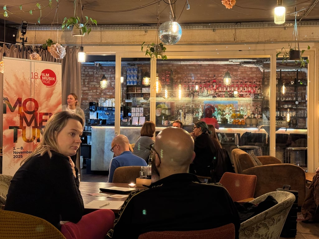 Beim Kneipenquiz im Hafenmeister blieb gar nicht viel Zeit zum Grübeln.