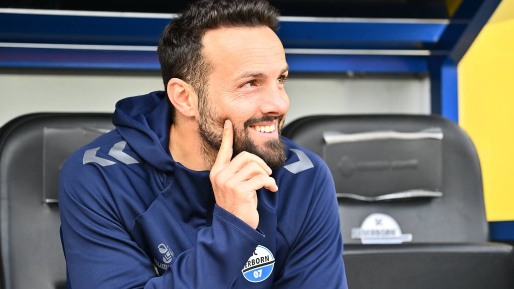 Macht vieles richtig: Paderborns neuer Trainer Ralf Kettemann. Am Sonntag trifft seine Mannschaft auf den 1. FC Magdeburg.