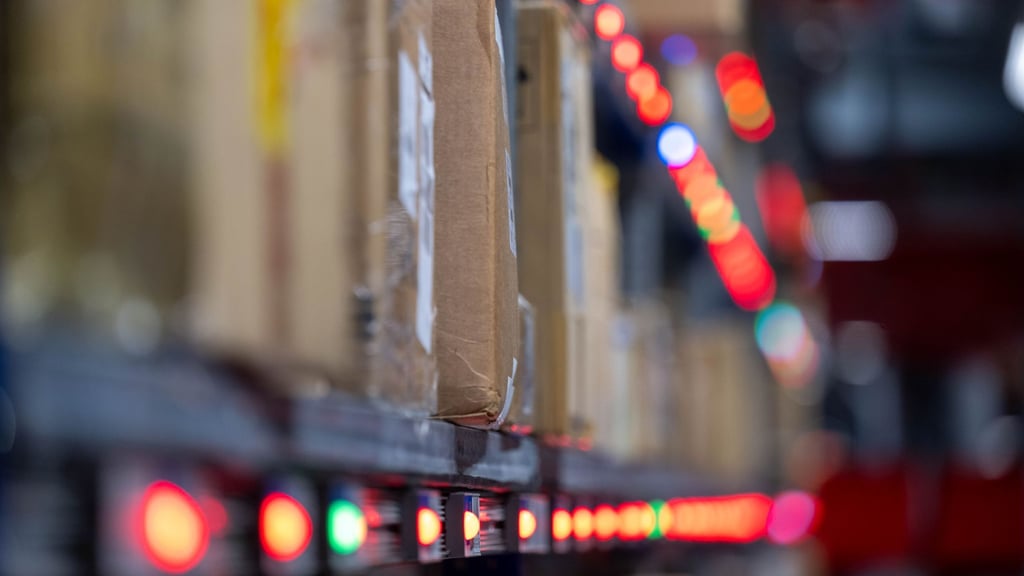 Der deutsche Zoll untersucht Pakete an Flughäfen stichprobenartig.