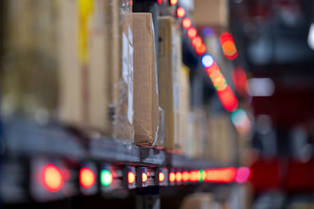 Der deutsche Zoll untersucht Pakete an Flughäfen stichprobenartig.