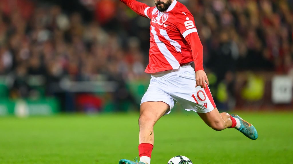 Auch der eingewechselte Tolcay Cigerci konnte die erste Heimniederlage von Energie Cottbus nicht verhindern. (Archivbild)