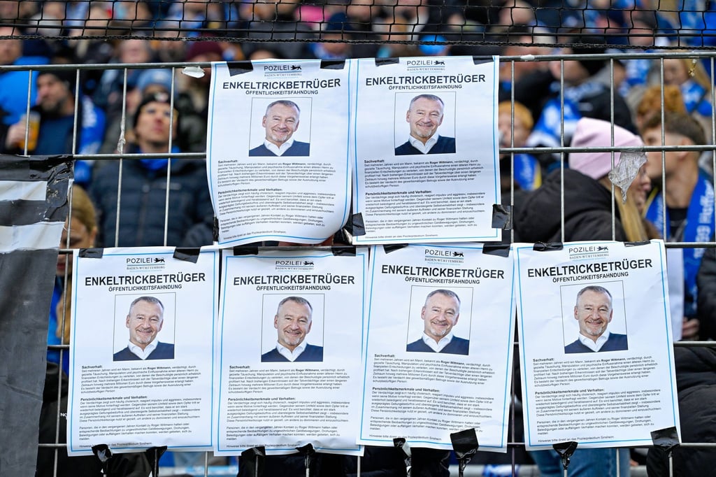 Hoffenheimer Fans protestieren gegen den einflussreichen Spielerberater Roger Wittmann