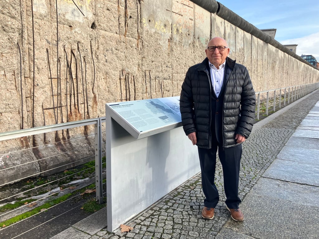 Berlins ältester Abgeordneter kannte die Berliner Mauer schon als Teenager.