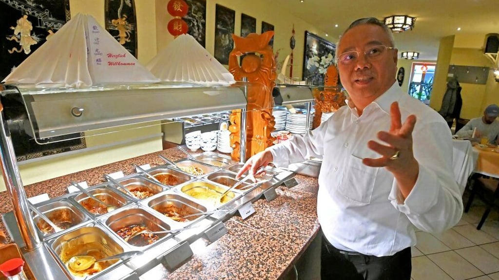 Duc Hiep Nguyen weiß, dass seine Gäste das Buffet lieben.