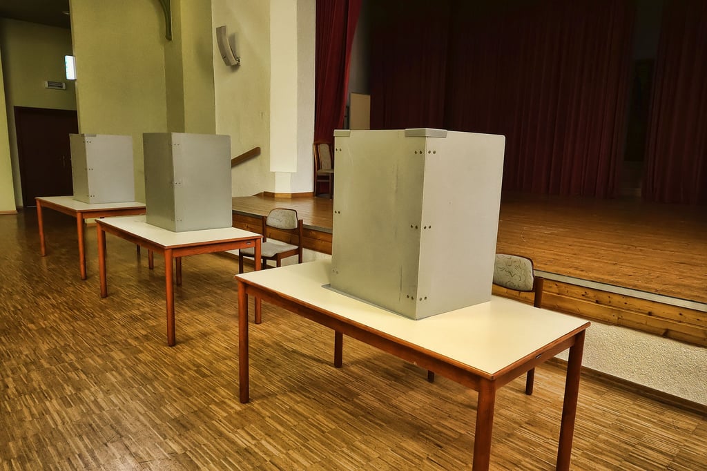 Bis 18 Uhr haben die Wahllokal in Hettstedt - wie das hier im Rathaus - am Sonntag, 9. November geöffnet.