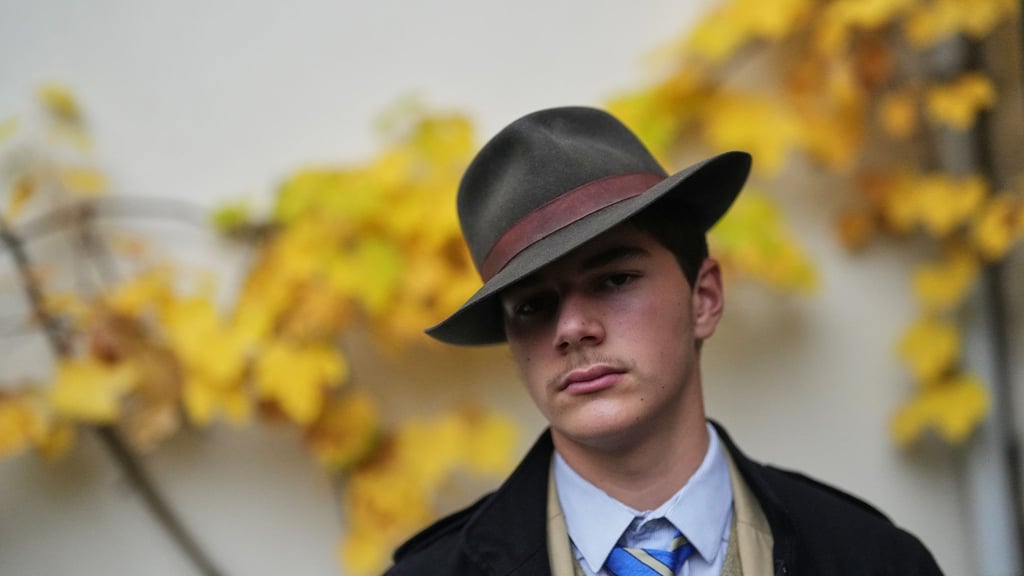 Pedro Elias Garzon kleidet sich gerne „klassisch“, wie er in einem Interview dem „Spiegel“ sagt.