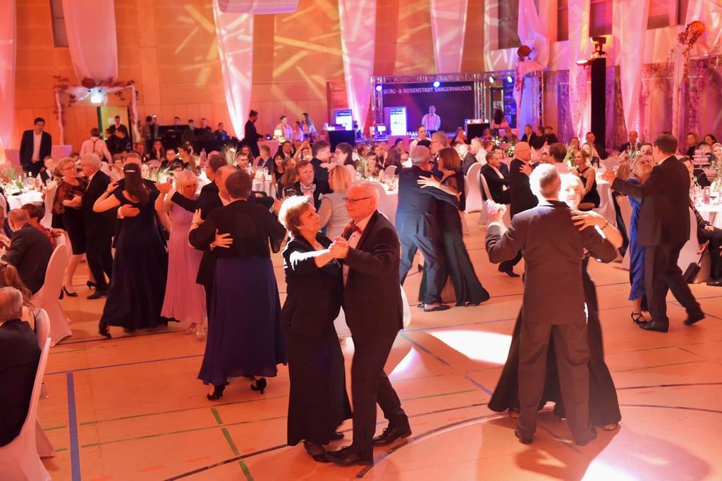 Bis in die Morgenstunden wurde beim Rosenball getanzt. 