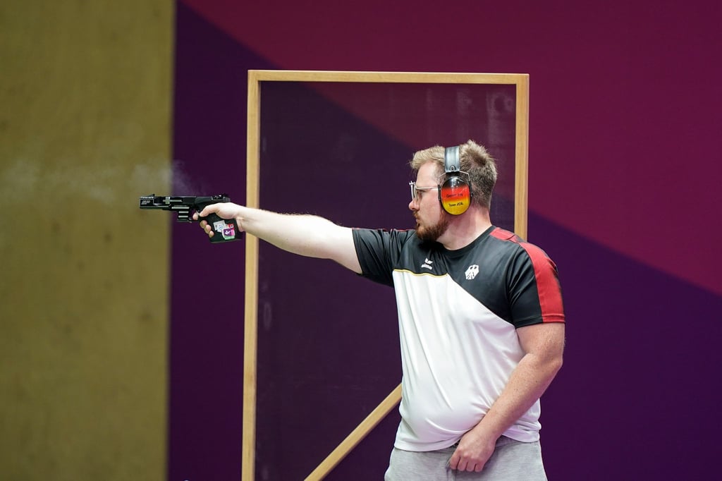 Oliver Geis aus Deutschland in Aktion. In Kairo holte er mit dem Team den WM-Titel. (Archivbild)