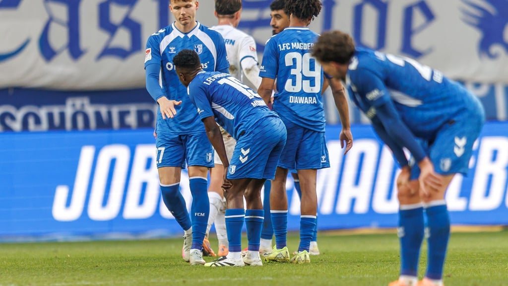 Trotz guter Partie keine Punkte: Magdeburgs Spieler sind enttäuscht.