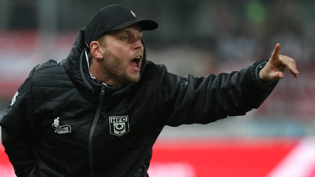 Robert Schröder sei ein „sehr, sehr guter Trainer ist", sagt Daniel Meyer, dennoch ist offen, ob der 37-Jährige im Amt bleibt. 