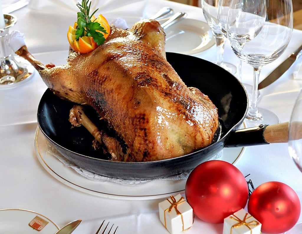 Ob Ente, Gans oder Wild: Wer an den Weihnachtsfeiertagen nicht selbst kochen möchte, nutzt die Angebote der Restaurants – wenn es noch Plätze gibt. 