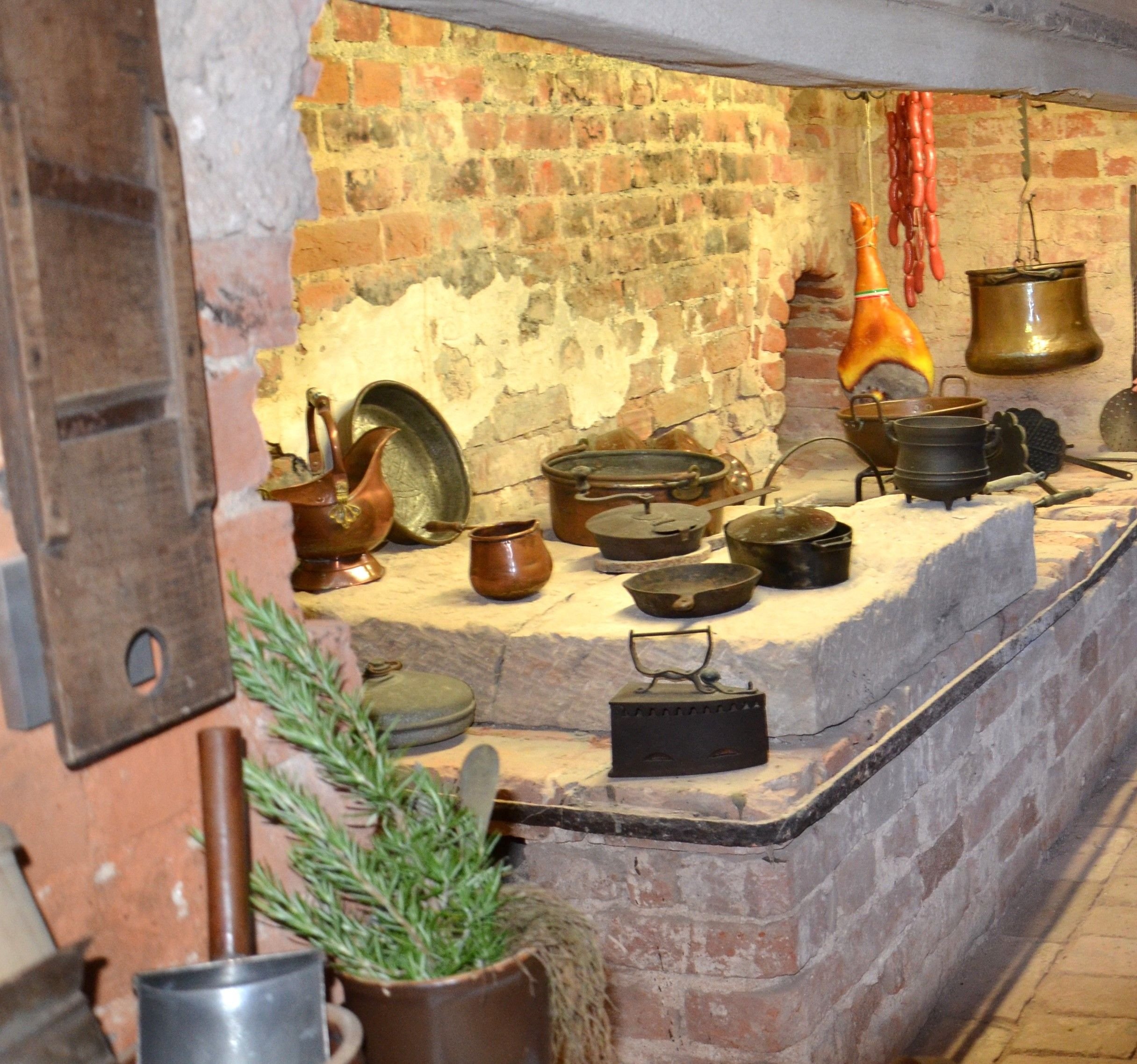 Vortrag im Rathaus: Wo der fürstliche Hof im Zerbster Schloss tafelte - Dirk Hermann erklärt und zeigt viele Bilder