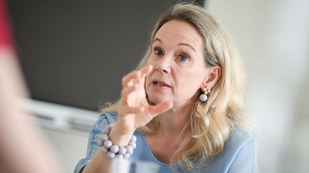 Vertreter des Landesmusikrats Berlin und der Berliner Literaturkonferenz haben für die Übergabe Kultursenatorin Sarah Wedl-Wilson getroffen. (Archivbild)